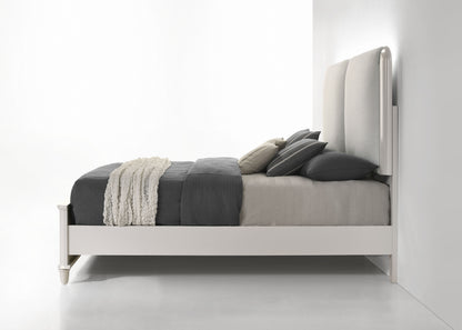 Laveda - Boucle Bed With LED