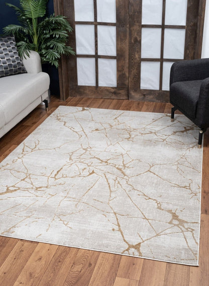 Elegance - 5'3" X 7'3" Area Rug - Gold / Polyester