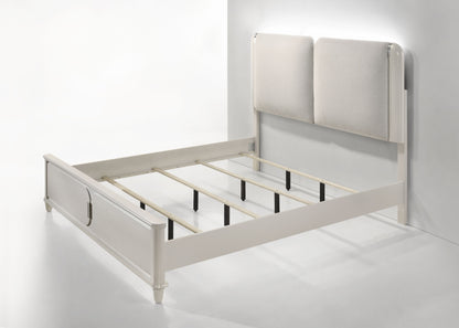 Laveda - Boucle Bed With LED